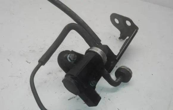 Volkswagen Touareg I Turbo solenoid valve 1J0906627 7L6906131B
