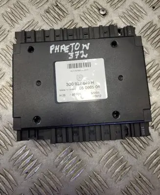 Volkswagen Phaeton Comfort/convenience module 05066504 3D0937049H