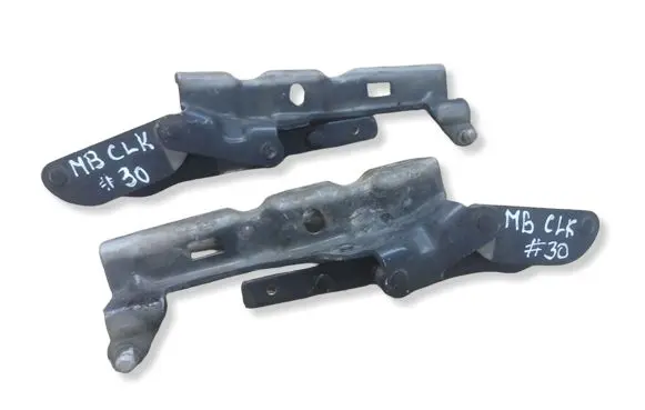 Mercedes-Benz CLK A209 C209 Engine bonnet/hood hinges A2038800328