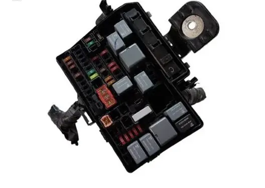Toyota Yaris Fuse box set 8266252801 82111F5370A
