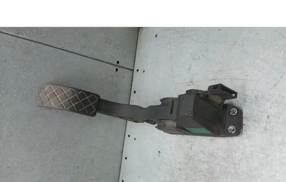 Skoda Fabia Mk1 (6Y) Accelerator pedal position sensor 0280752215