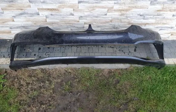BMW 5 G30 G31 Front bumper 7385336