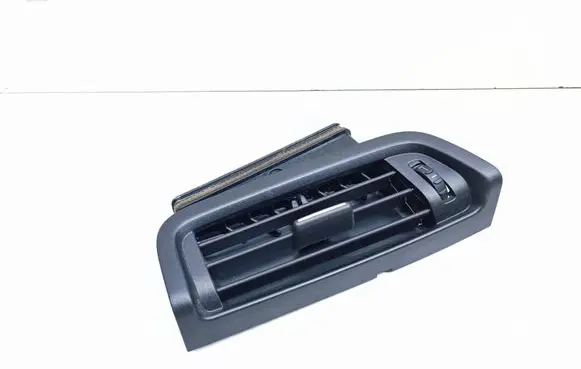 BMW 5 F10 F11 Air vent grill in roof 7211888