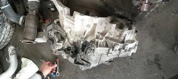 Volvo V60 Manual 6 speed gearbox 1285405 HU1R7002GEB