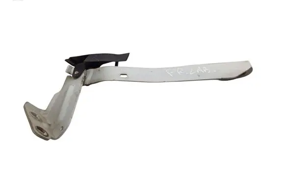 Engine bonnet/hood hinges
