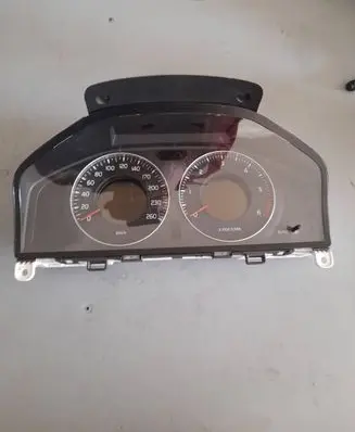 Volvo V70 Speedometer (instrument cluster) 30786623AB