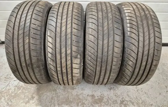 Volvo V60 R18 summer tire 