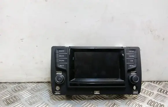 Volkswagen Golf VII Radio/CD/DVD/GPS head unit 5G0919605