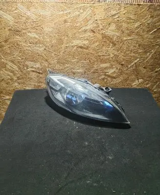 Volvo V40 Headlight/headlamp 31283329