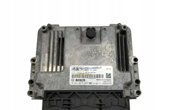 Mazda 2 Engine control unit/module AV2112A650KC
