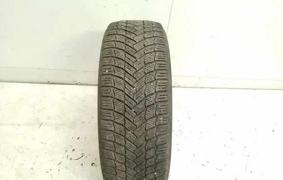 Ford Mach-E I R18 winter tire 