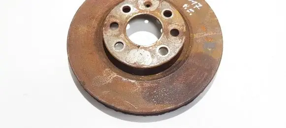 Opel Tigra B Front brake disc ventiliuojamas