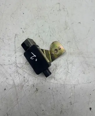 Volkswagen Golf IV ESP acceleration yaw rate sensor 1J0907657 10098000171