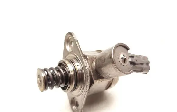 Ford Focus Fuel injection high pressure pump CM5G-9D376-GA 0261520095