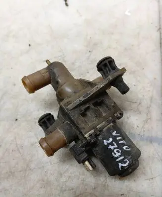 Mercedes-Benz Vito Viano W639 Coolant heater control valve 0018300684