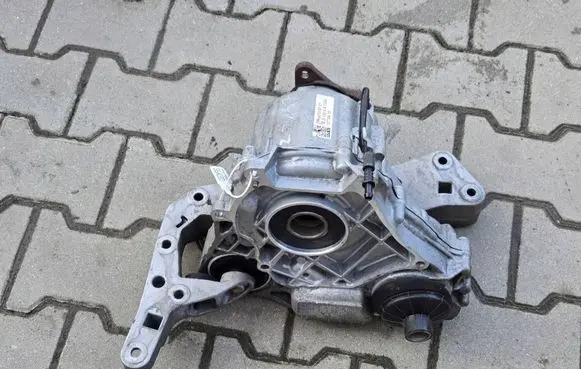BMW X3 G01 Gearbox transfer box case 9470187