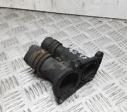 Ford Focus Thermostat/thermostat housing 2S6G9K478BB
