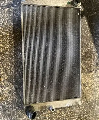 BMW 5 E60 E61 Coolant radiator 7795878 E9990003