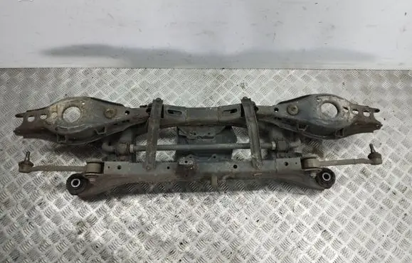Toyota Avensis T270 Rear subframe 