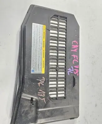 Porsche Cayenne (9PA) Battery box tray cover/lid 7L0864643B