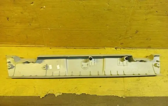 Renault Megane II Bottom trim 7701057222