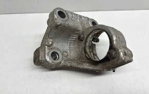 Peugeot 208 I Driveshaft support bearing bracket 9680276880