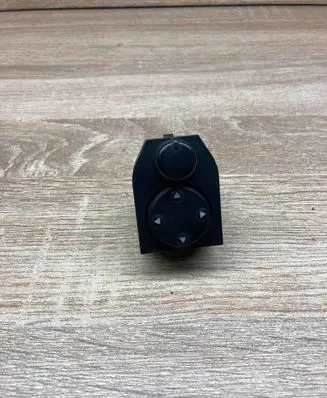 Audi A3 S3 8L Wing mirror switch 8D0959565 WITHPLUG