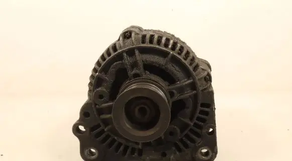 Audi 80 90 S2 B4 Generator/alternator 0123310007