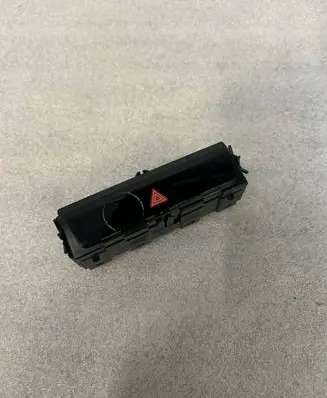 Audi A5 Hazard light switch 85E925301AH