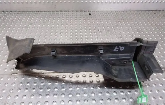 Audi Q7 4M Fender end trim S27705513 4M0821170C