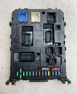 Peugeot 3008 I Comfort/convenience module 967847688001