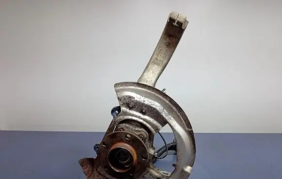 BMW X5 F15 Front wheel hub spindle knuckle