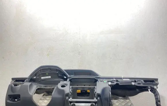 Mercedes-Benz E W212 Dashboard 2126802387 21268023879