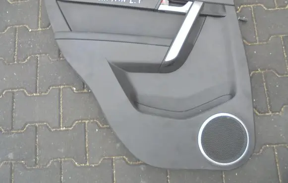 Chevrolet Captiva Rear door card panel trim