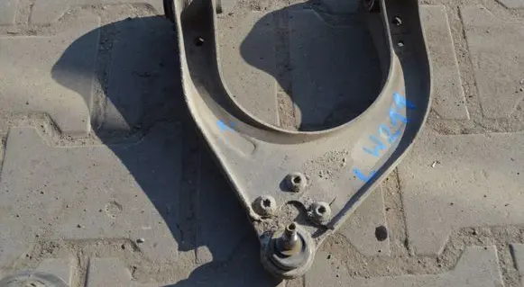 Mercedes-Benz E W211 Front upper control arm/wishbone 
