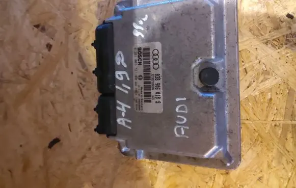 Audi A4 S4 B5 8D Engine control unit/module 038906018S 0281001721