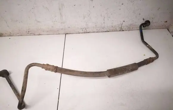 Volvo V70 Air conditioning (A/C) pipe/hose 