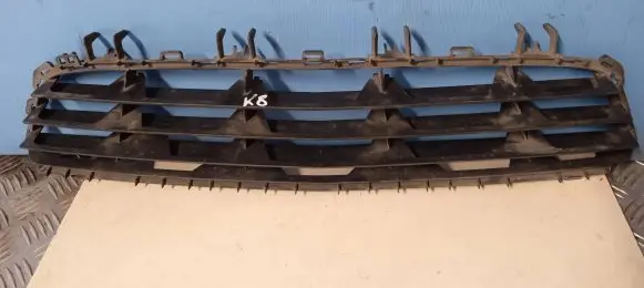 Opel Astra H Front bumper lower grill 24460271