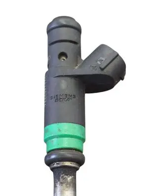 Audi A6 S6 C5 4B Fuel injector 06C133551 2262A02774