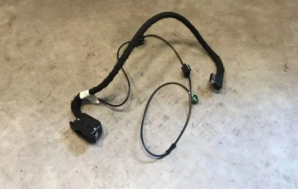 Mercedes-Benz E W212 AUX in-socket connector A2128270026