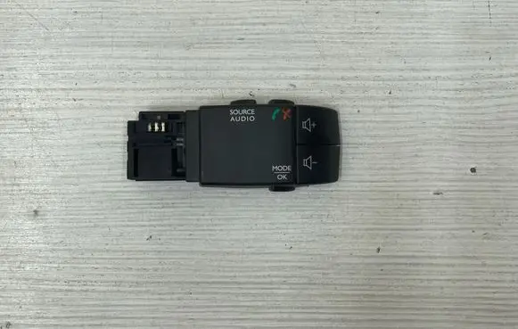 Renault Trafic III (X82) Other interior part PA6GF15