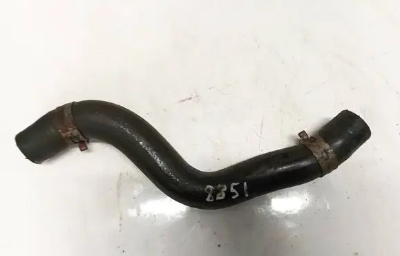 Engine coolant pipe/hose