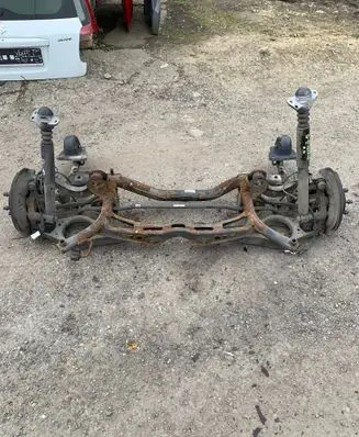 Volkswagen Golf VI Rear axle beam 