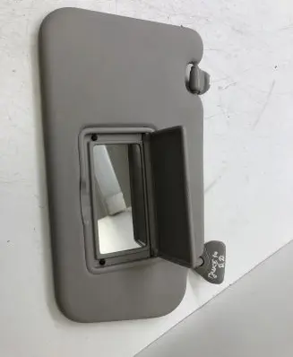 Nissan Juke I F15 Sun visor