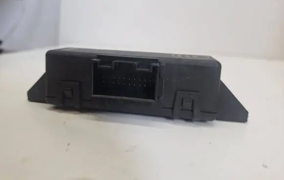 Audi A4 S4 B8 8K Gateway control module 8T0907468AB