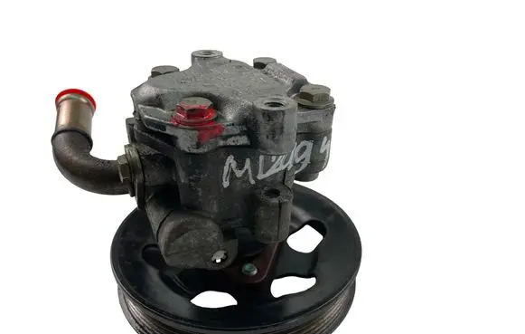 Audi A4 S4 B5 8D Power steering pump 8D0145156L