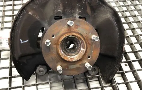 Honda Civic IX Front wheel hub spindle knuckle