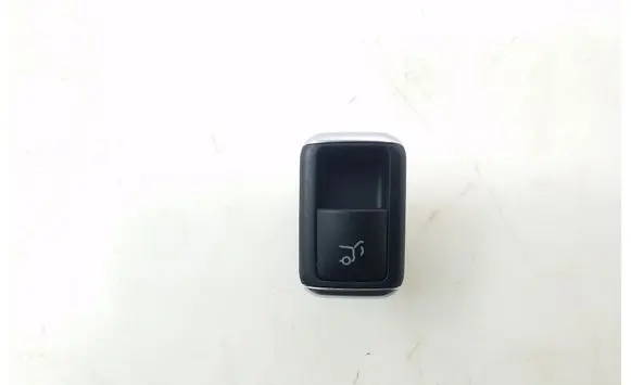 Mercedes-Benz CLA C117 X117 W117 Tailgate opening switch A1668707610