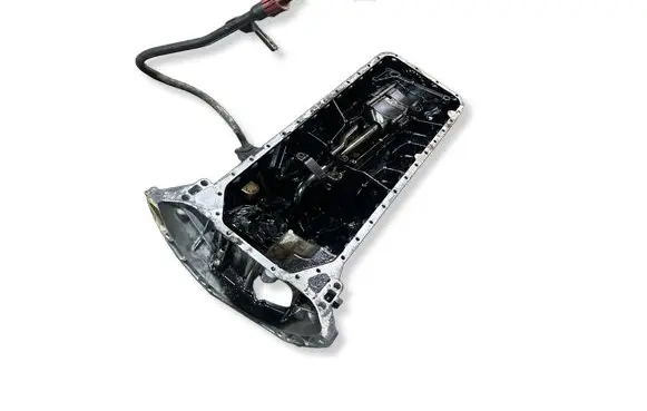 Mercedes-Benz E W211 Oil sump R6480140302 R1371810201