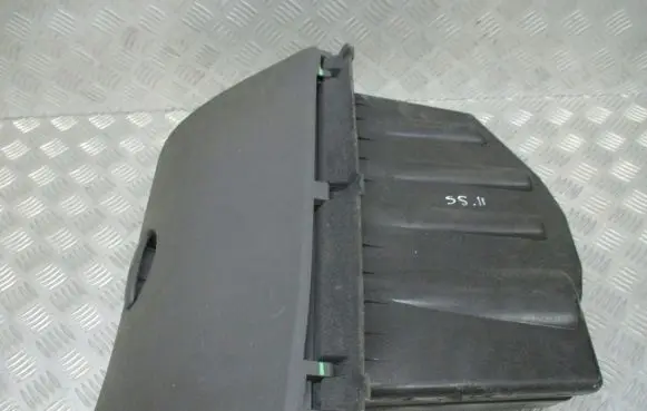 Citroen C5 Glove box